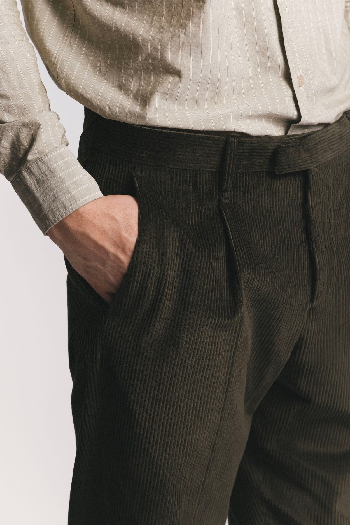 PANTALONE LAWRENCE VELLUTO A COSTE<BR/> TRPLCOMGF5 580 Raw 