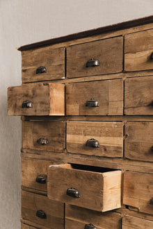 Cassettiera da incasso in legno dolce mordenzato, Francia, anni '30. NEG0852 1 Raw 