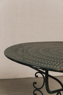 Tavolo da giardino tondo con piano traforato<BR/> GAR1205 1 Raw 