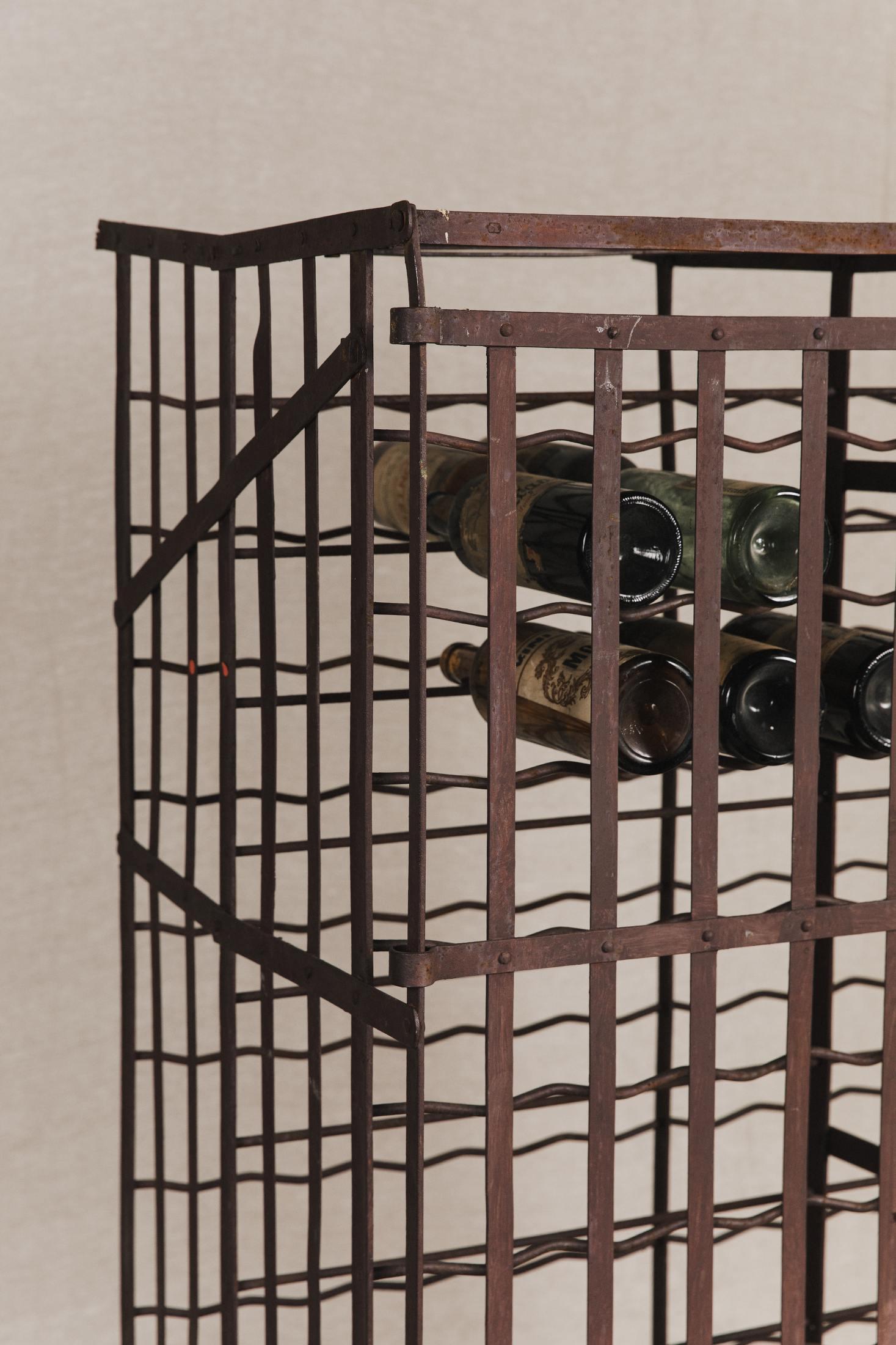 Bottigliera da cantina in ferro<BR/> NEG1396 1 Raw 