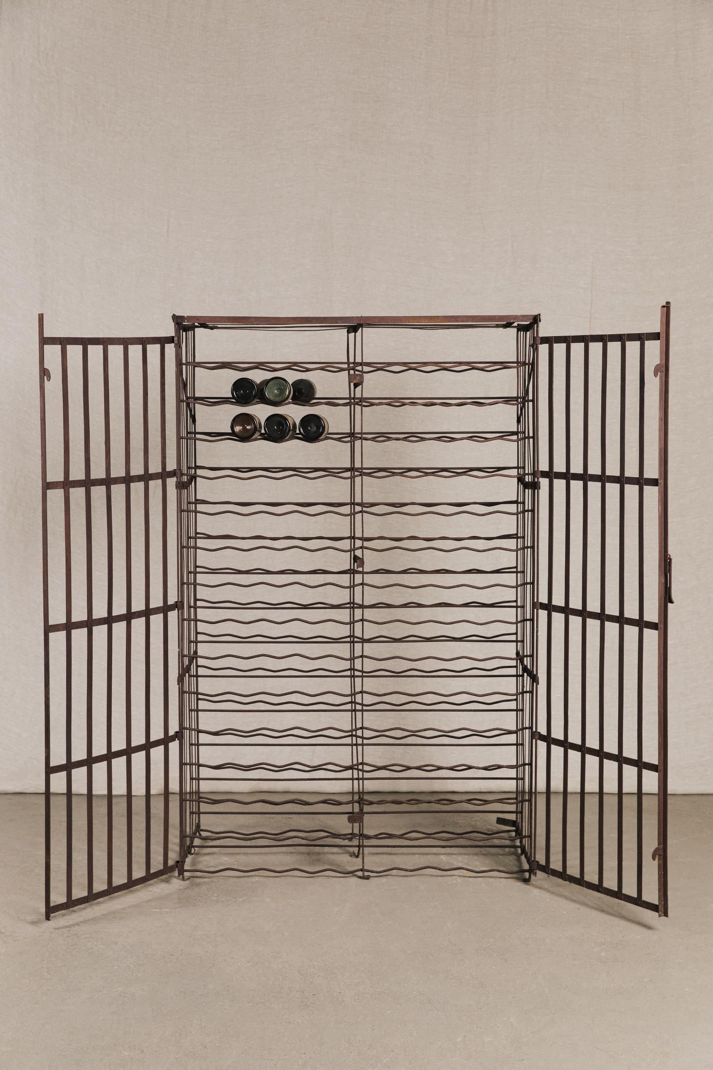 Bottigliera da cantina in ferro<BR/> NEG1396 1 Raw 