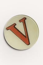 "V" <BR/>ROUND PLATE JDRPRLV 1 John Derian 
