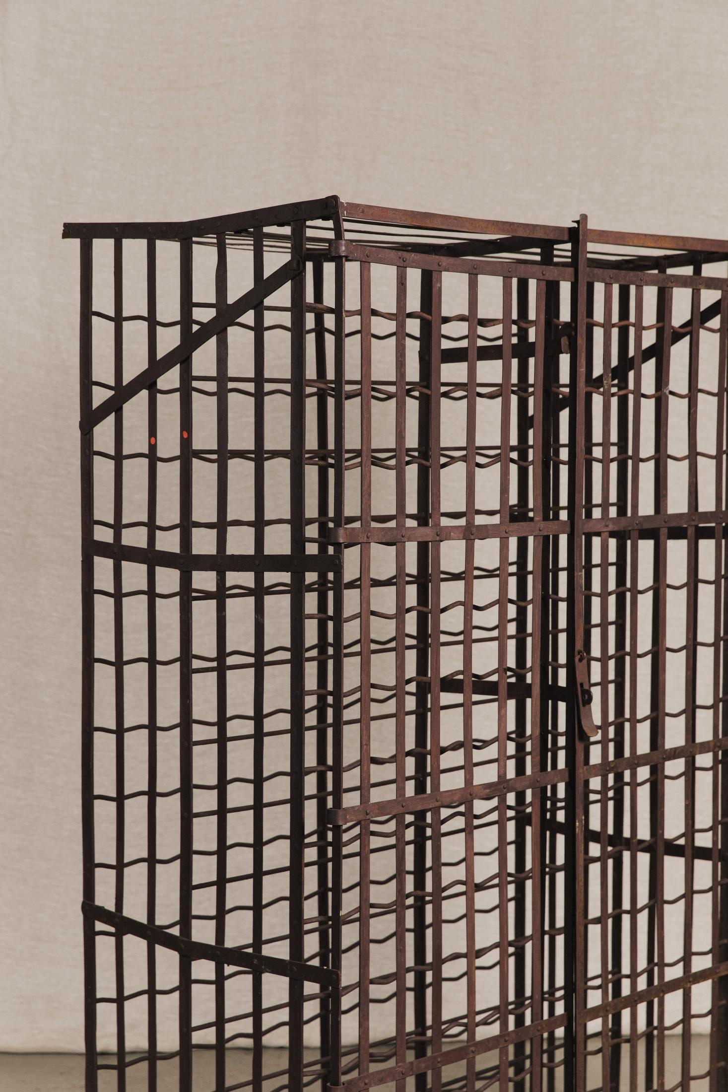 Bottigliera da cantina in ferro<BR/> NEG1396 1 Raw 