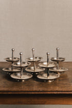 Alzatina in metallo argentato a 2 piani. 13,5x17h ARG1401 1 Raw 