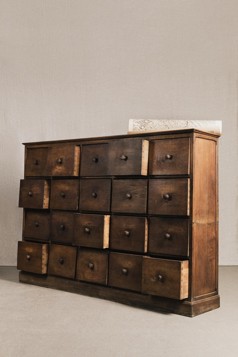 Cassettiera da archivio francese in rovere scuro ARM1296 1 Raw 