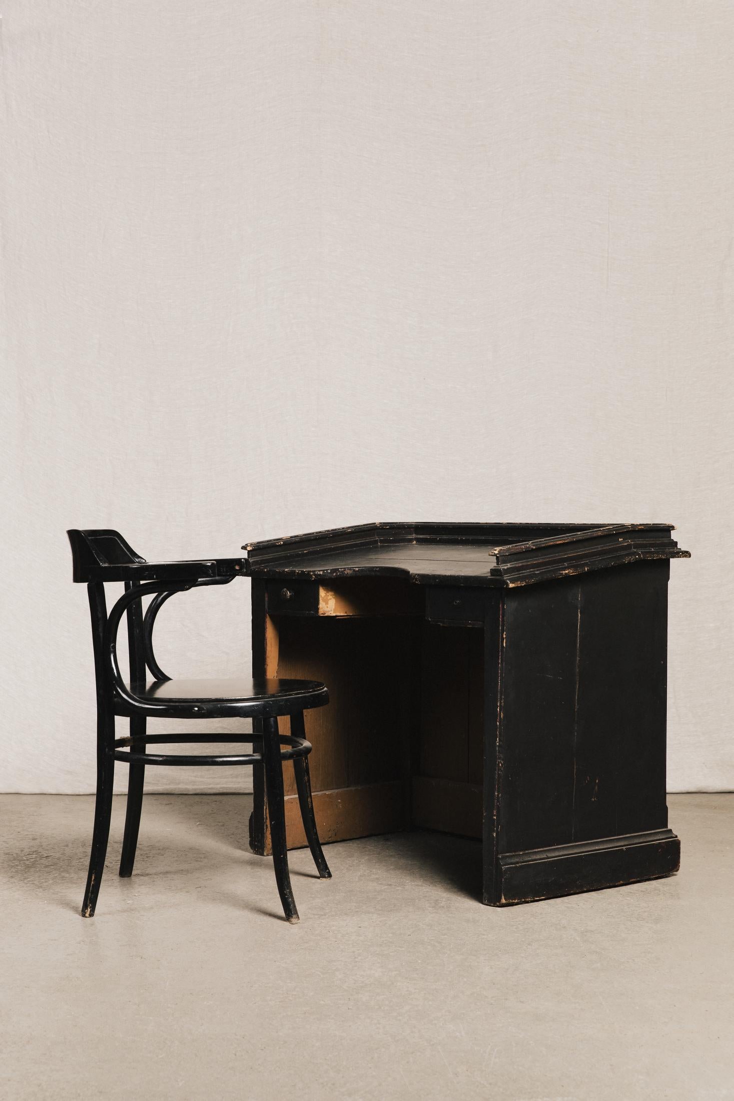 Banco scrittoio nero<BR/><BR/> TAV0046 1 Raw 