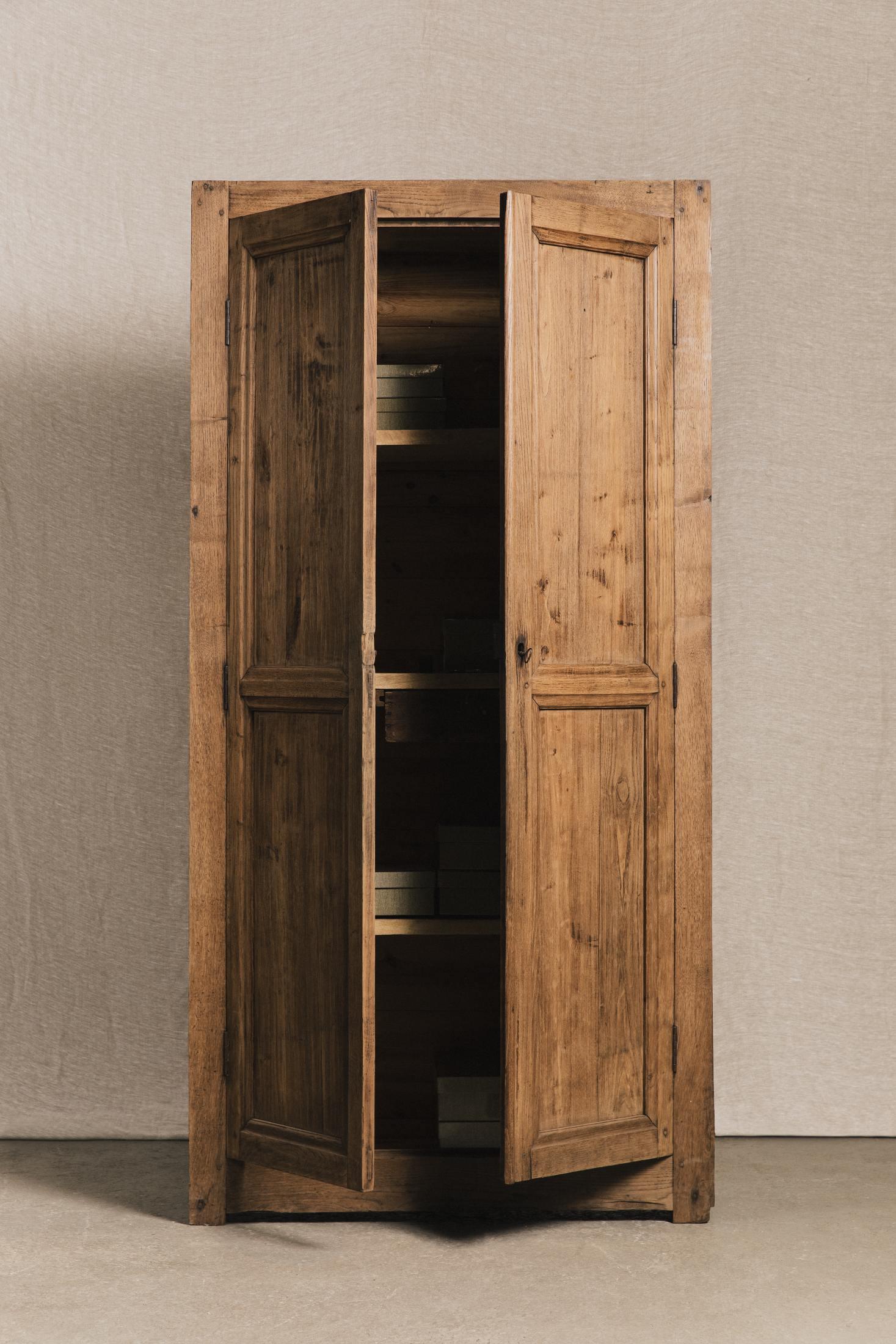 Armadio due ante rustico<BR/> ARM0074 1 Raw 