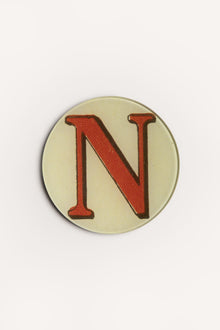 "N" <BR/>ROUND PLATE JDRPRLN 1 John Derian 